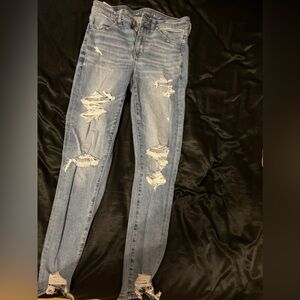 American eagle ripped skinny jeans